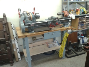 The finished lathe ready for work.